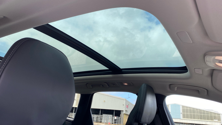 Volvo XC60 2.0 B5P Ultra Dark 5dr AWD Geartronic Petrol Estate